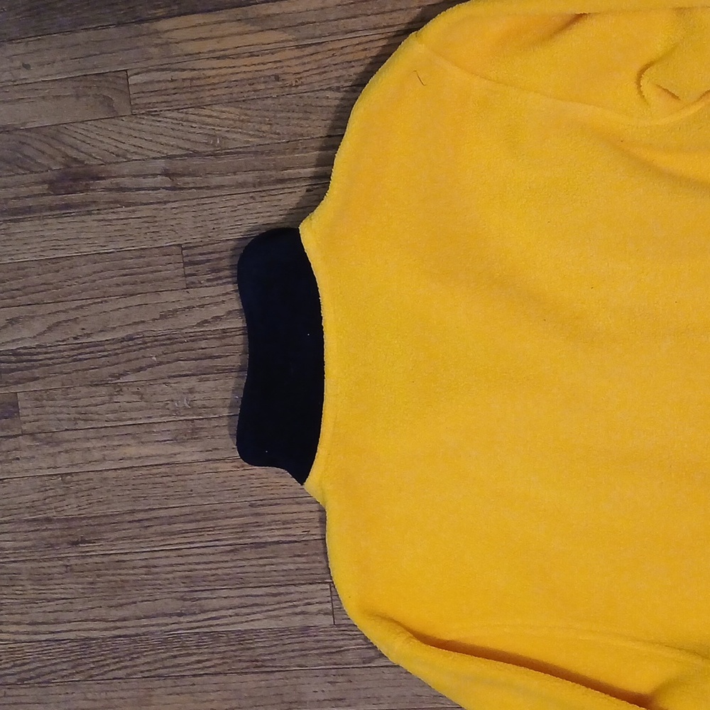 Outdoor Urban Terrain Men's School Bus Yellow 1/4  Zip Fleece Sweater  Medium - Picture 5 of 5
